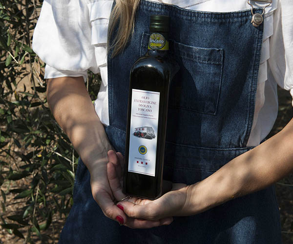Bottiglia olio di oliva biologico